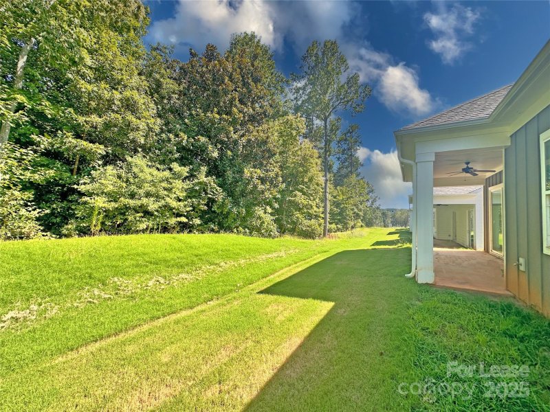 Property image 2 of 4718 Anise Circle in Magnolia Cove, Sherrills Ford, NC 28673