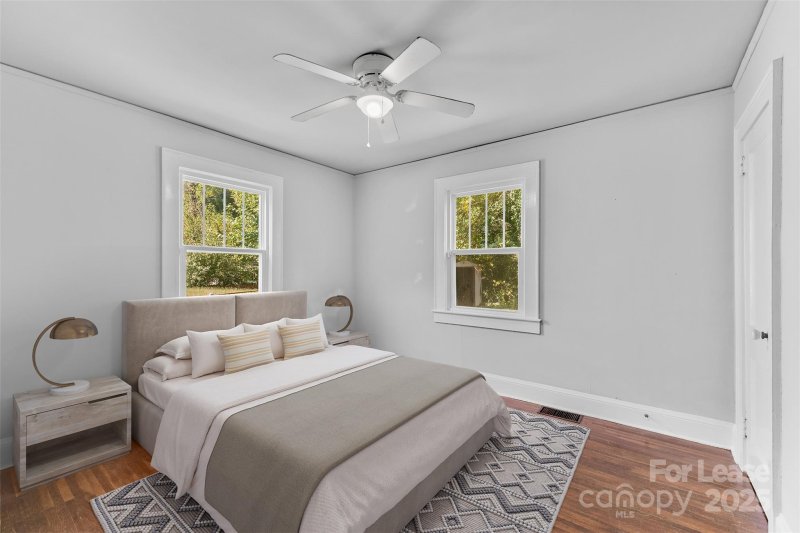 Property image 2 of 1936 Garibaldi Avenue in Marsh Estates, Charlotte, NC 28208