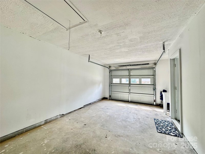 Property image 4 at 5415 Amado Street, Charlotte, NC 28215