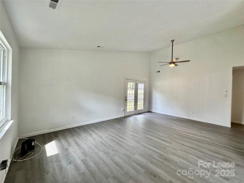 Property image 5 at 5415 Amado Street, Charlotte, NC 28215