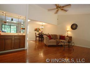Property image 4 at 102 Beaver Ridge Road, Asheville, NC 28804