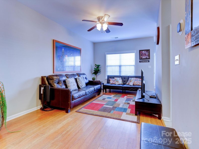 Property image 4 of 2107 Lennoxshire Square Court in Lennox Square, Charlotte, NC 28210