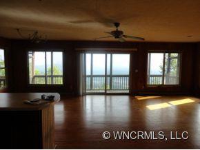 Property image 3 at 6 Holly Berry Lane, Hendersonville, NC 28739