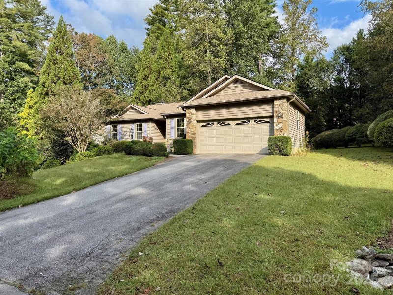 Property image 2 of 16 Tall Pines Road in Tall Pines, Hendersonville, NC 28739