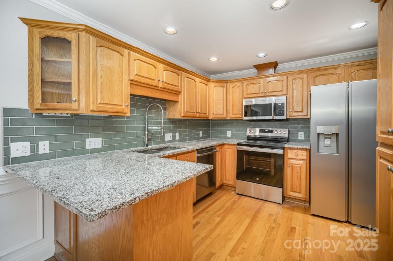 Property image 4 of 1665 Red Bird Circle in Hummingbird Ridge, Concord, NC 28025