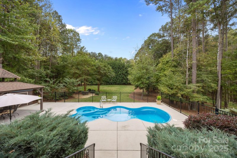 Property image 4 of 117 Wolf Hill Drive in Beacon Pointe, Mooresville, NC 28117