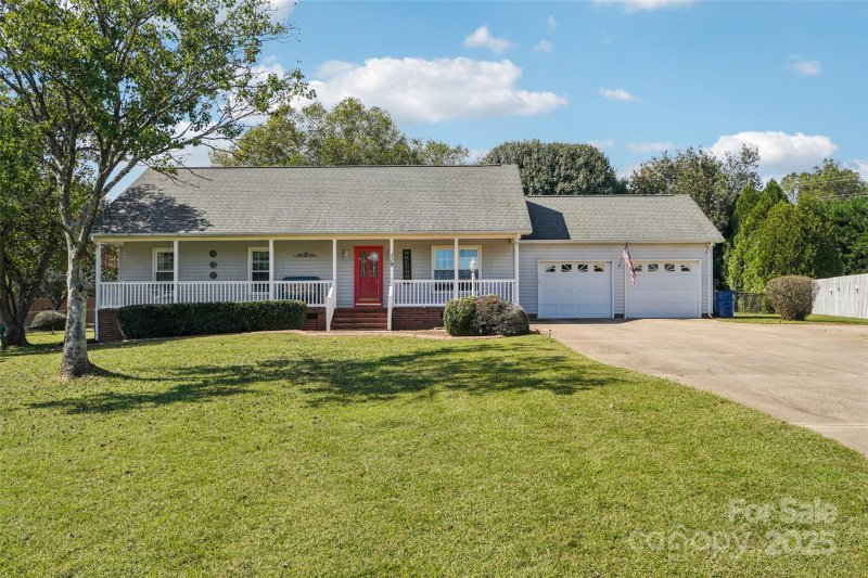 Property image 2 at 119 Watts Court, Statesville, NC 28625