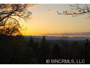 Property image 5 at 18 Sunset Dr, Asheville, NC 28804