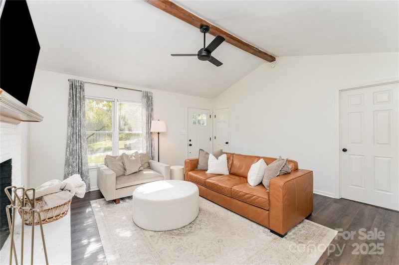 Property image 5 of 2475 Autumnwood Trail in Autumn Acres, Gastonia, NC 28056