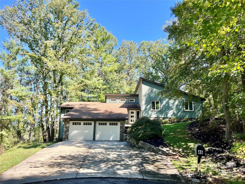 Property image 3 of 46 Wilderness Road in Woodland Hills, Asheville, NC 28804