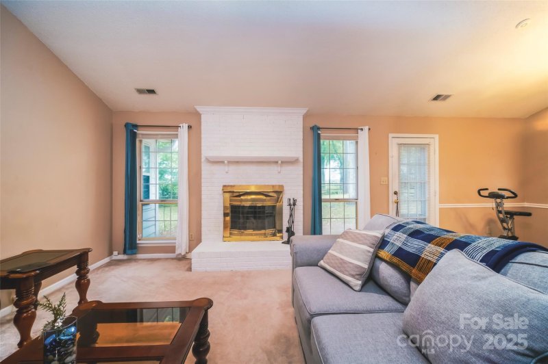 Property image 5 of 1545 Bear Mountain Road in Northwoods, Charlotte, NC 28214