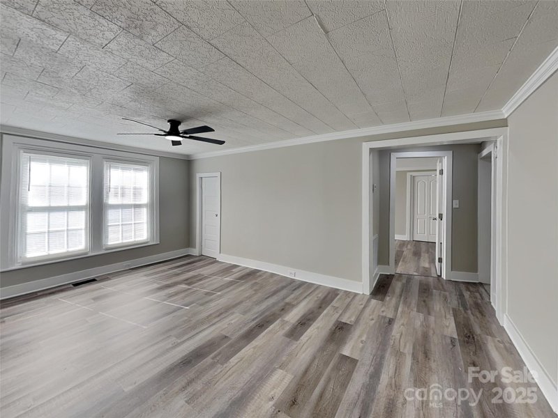 Property image 4 of 313 Bruce Avenue in Mooresville Mill Village, Mooresville, NC 28115