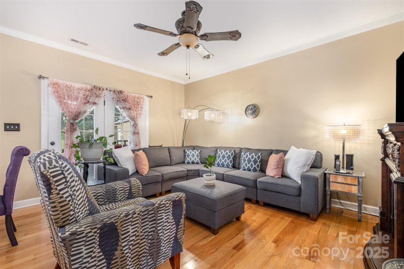 Property image 5 of 1000 Creekside Drive in Creekside, Lincolnton, NC 28092