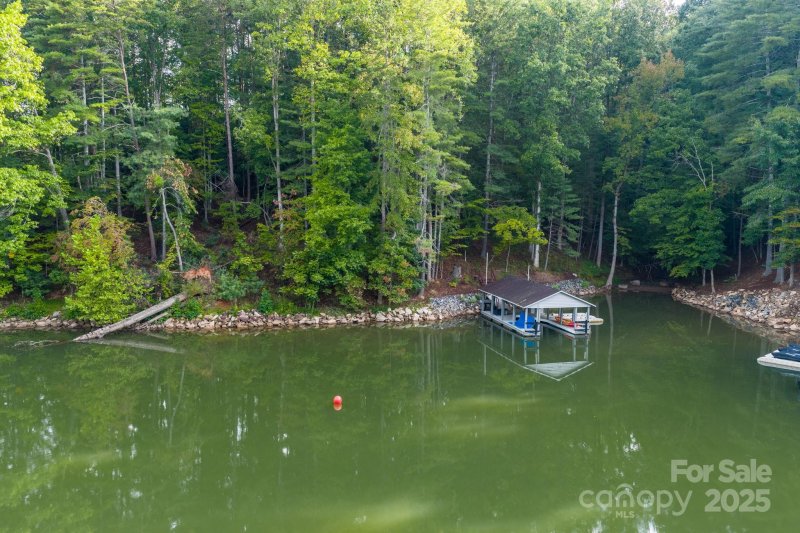 Property image 2 of 503 Larkhaven Drive in The Arbor at Lake James, Nebo, NC 28761