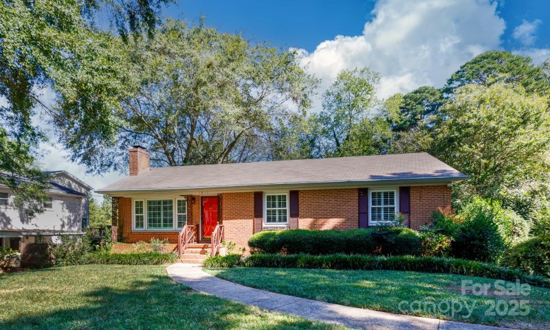 Property image 2 at 1811 Tamworth Drive, Charlotte, NC 28210