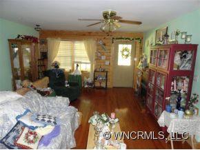 Property image 2 at 100 Matthew, Hendersonville, NC 28739