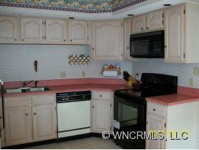 Property image 3 at 1 Stuart Circle, Asheville, NC 28804