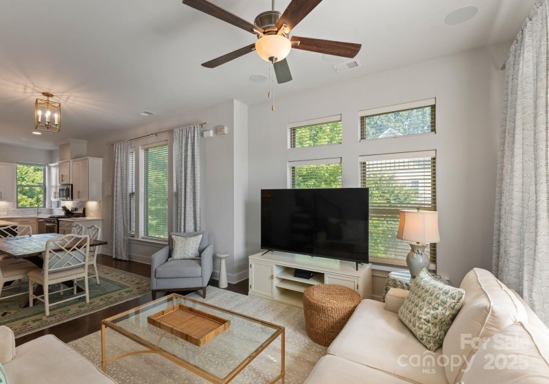 Property image 2 of 329 Ideal Way in Dilworth, Charlotte, NC 28203