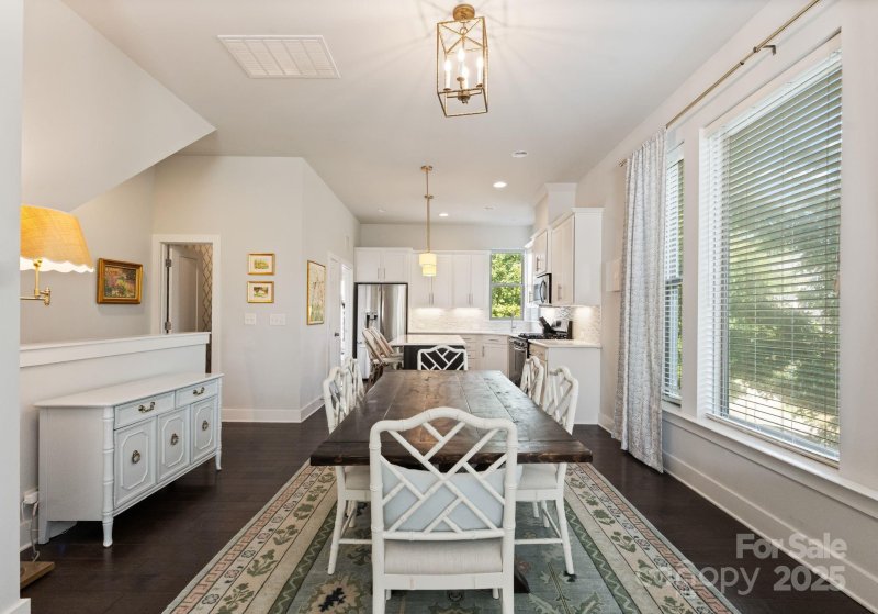 Property image 5 of 329 Ideal Way in Dilworth, Charlotte, NC 28203