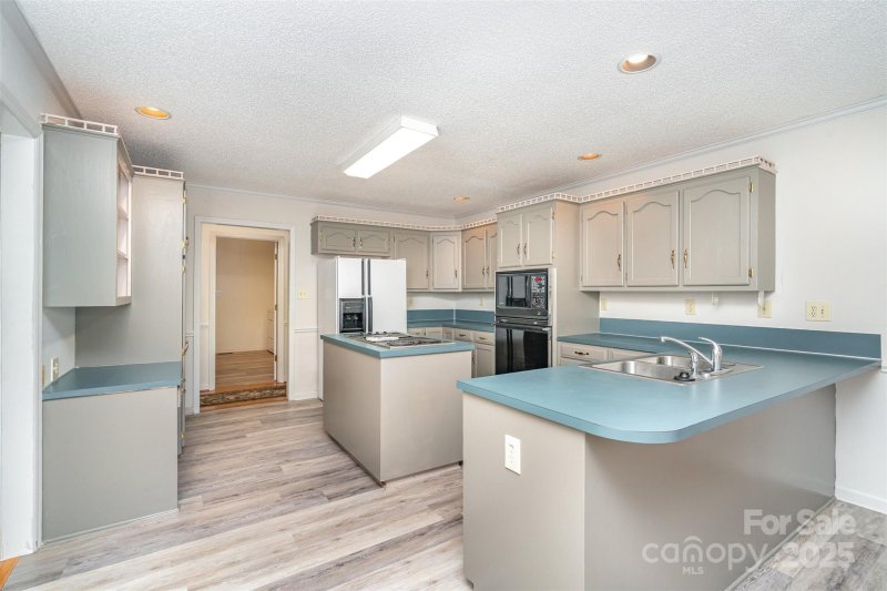 Property image 4 of 110 Robin Road in Garland Acres, Lincolnton, NC 28092