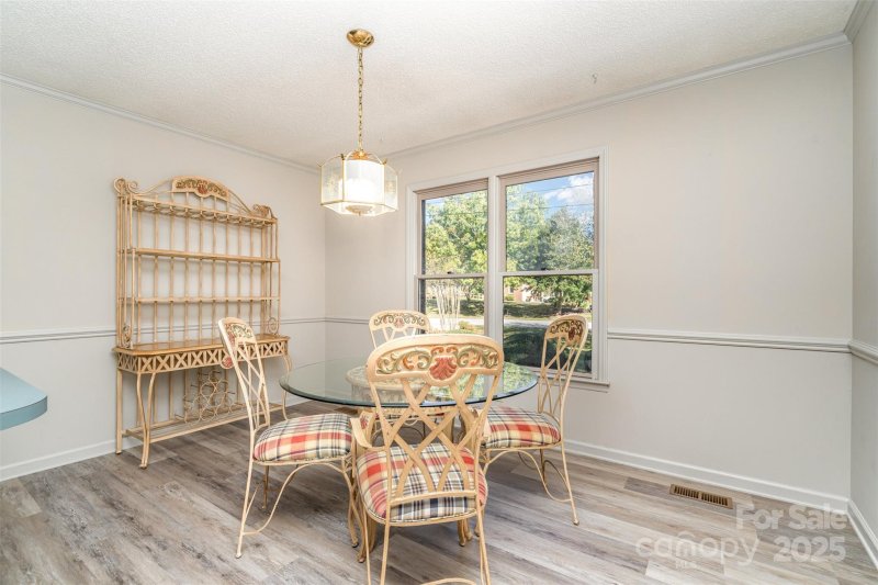 Property image 5 of 110 Robin Road in Garland Acres, Lincolnton, NC 28092