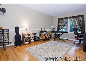 Property image 5 at 14 Tuckaway Drive, Asheville, NC 28803