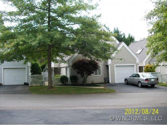 Property image 2 at 7 Stuart Circle, Asheville, NC 28804