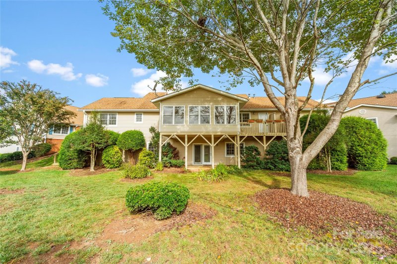 Property image 4 of 1113 Citation Circle in Saddlebrook, Hendersonville, NC 28739