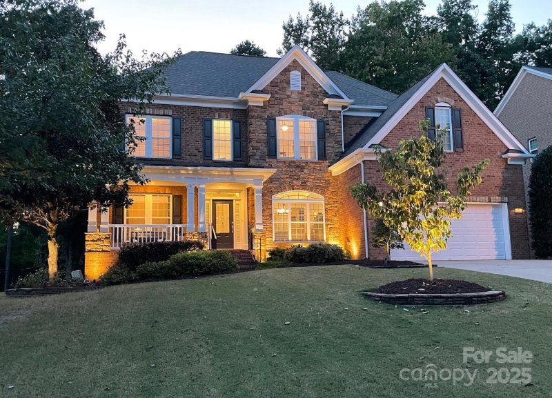 Property image 2 of 10826 Meg Meadow Drive in Summerwood, Mint Hill, NC 28227