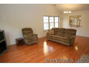 Property image 2 at 194a Wash Creek Drive, Hendersonville, NC 28739