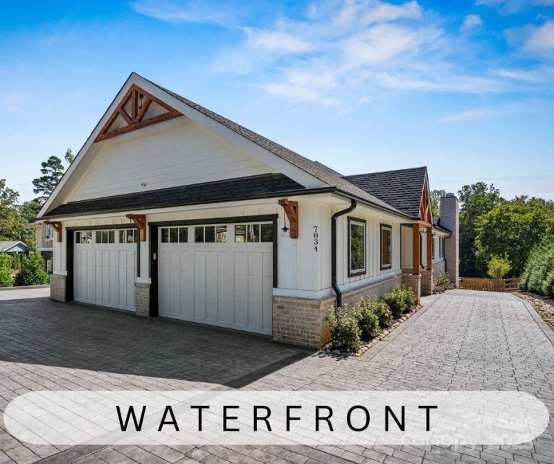 Westport, Denver Community