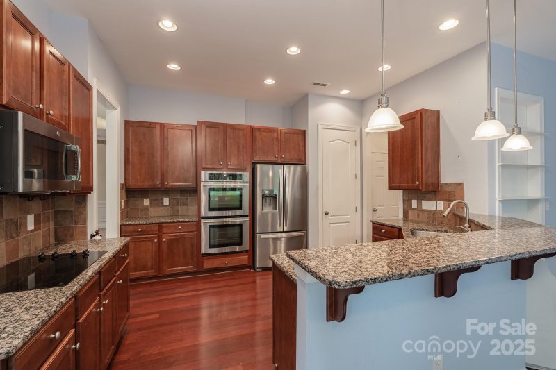 Property image 2 of 878 Treasure Court in Reserve At Gold Hill, Fort Mill, SC 29708
