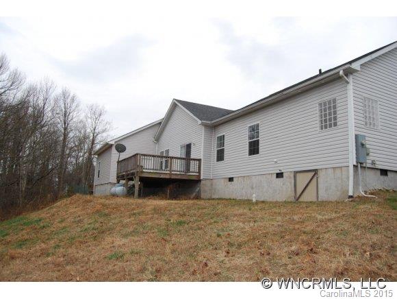 Property image 4 at 413 Low Gap Rd, Hendersonville, NC 28792
