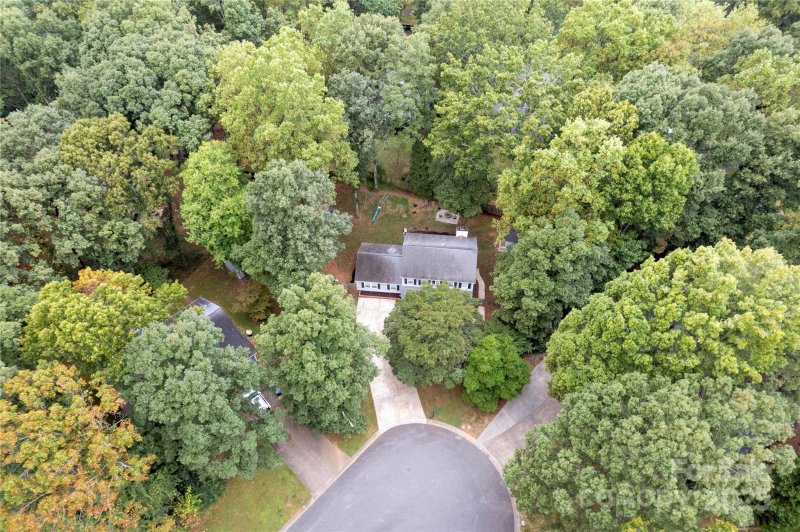 Property image 2 of 103 Noble Place in Shepherds Vineyard, Huntersville, NC 28078