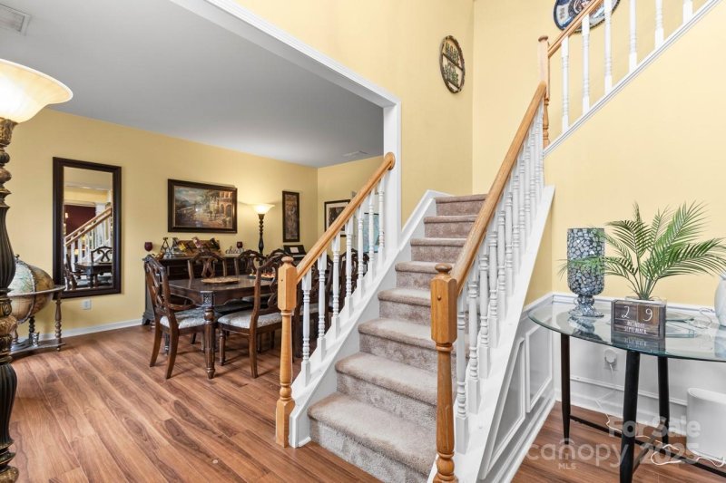 Property image 3 of 2932 Wheat Meadow Lane in Willowmere, Charlotte, NC 28270