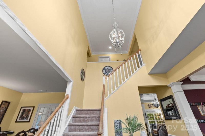 Property image 5 of 2932 Wheat Meadow Lane in Willowmere, Charlotte, NC 28270