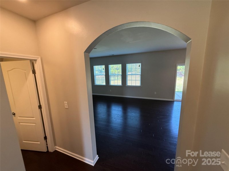 Property image 5 of 15124 Evergreen House Drive in Chateau, Charlotte, NC 28273