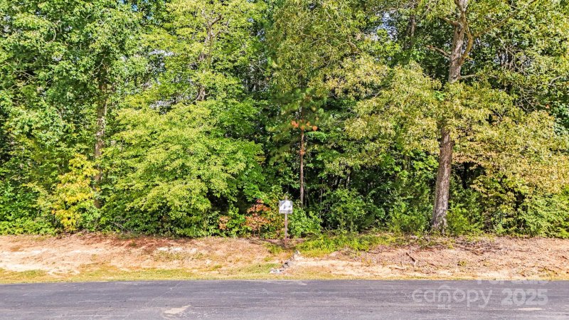 Property image 5 of 6061 Kimbrell Heights Drive in Longbrooke, Fort Mill, SC 29707