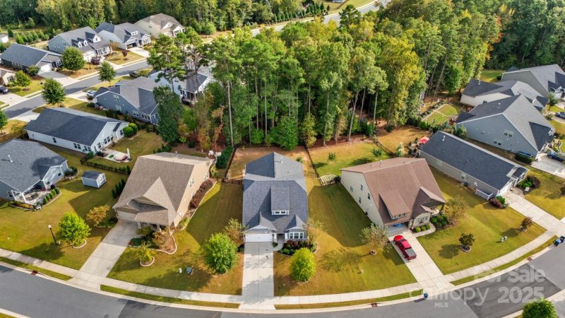 Property image 3 of 5119 Laurel Glen Court in Ellington Downs, Monroe, NC 28110