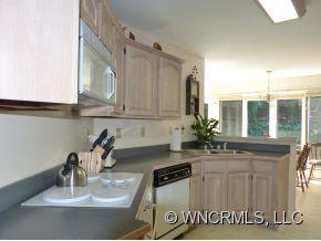 Property image 2 at 20 Moriah Lane, Asheville, NC 28803