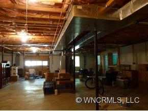 Property image 5 at 20 Moriah Lane, Asheville, NC 28803