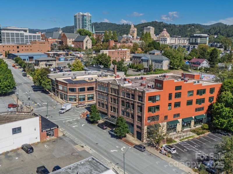 Property image 2 of 100 Coxe Avenue in Sawyer Motor Building, Asheville, NC 28801