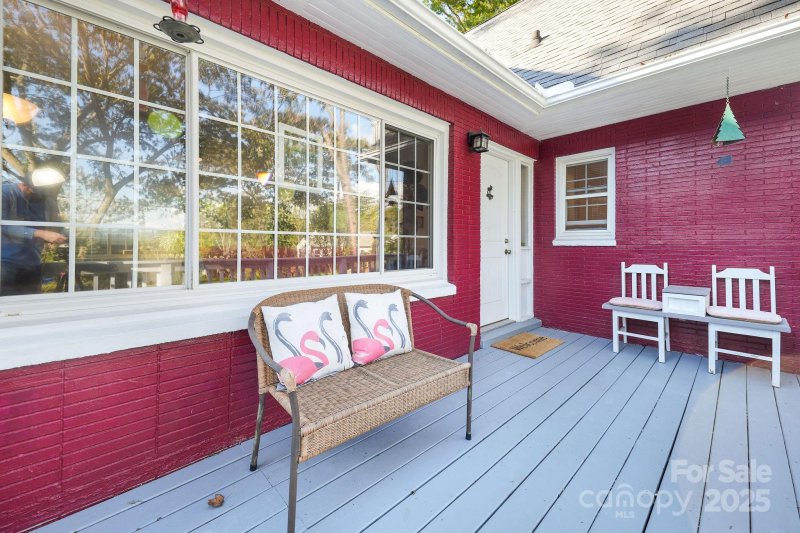 Property image 2 of 23 Laurel Loop in Horney Hayes, Asheville, NC 28806