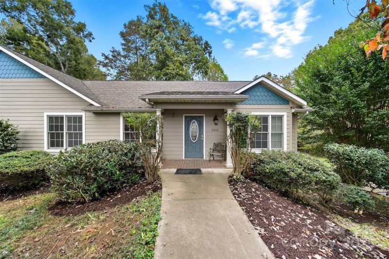 Property image 3 of 3216 Robert Clontz Place in Brooks Glen, Granite Falls, NC 28630