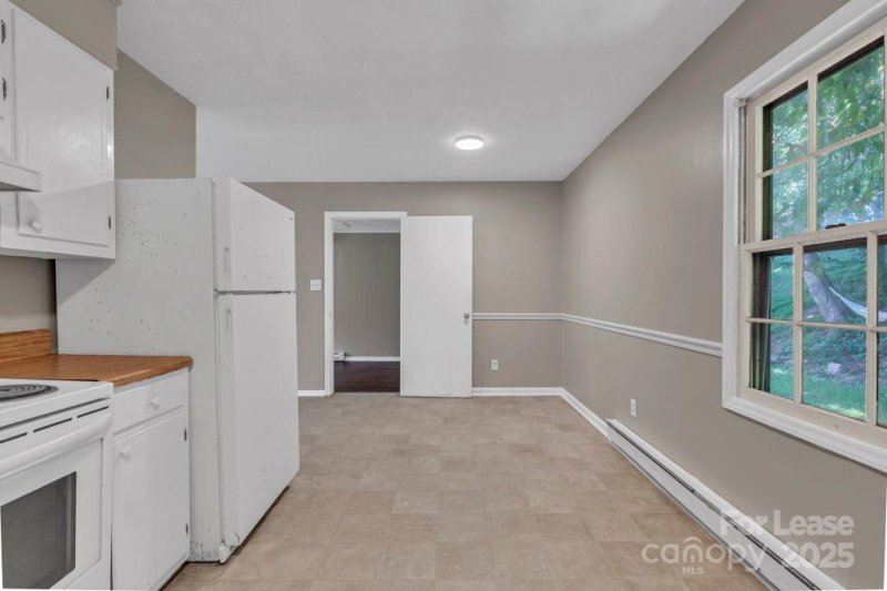 Property image 4 of 168 Lomax Street in Chapel Hill, Boone, NC 28607