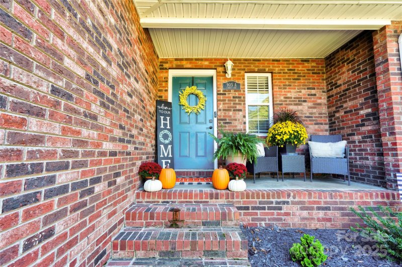 Property image 3 of 905a Linney Lane in Las Siete Villa, Shelby, NC 28152