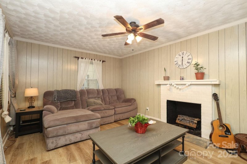 Property image 2 of 1324 Mason Street in Erwin Farm, Lancaster, SC 29720