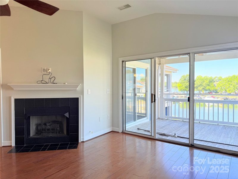 Property image 4 of 1133 Torrence Circle in Davidson Landing, Davidson, NC 28036