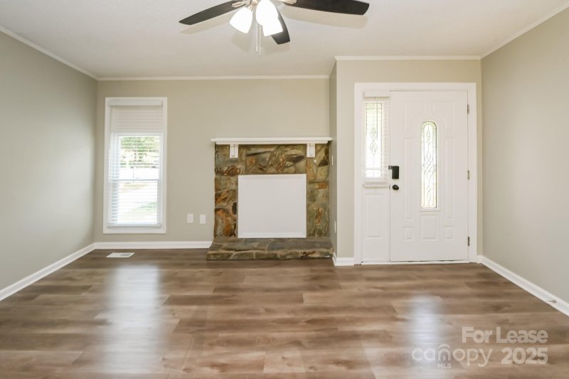 Property image 4 of 8223 Chrisbry Lane in Hampton Park, Charlotte, NC 28215