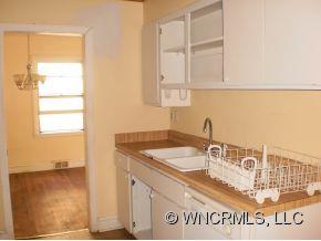 Property image 5 at 11 Pinehurst Road, Asheville, NC 28805